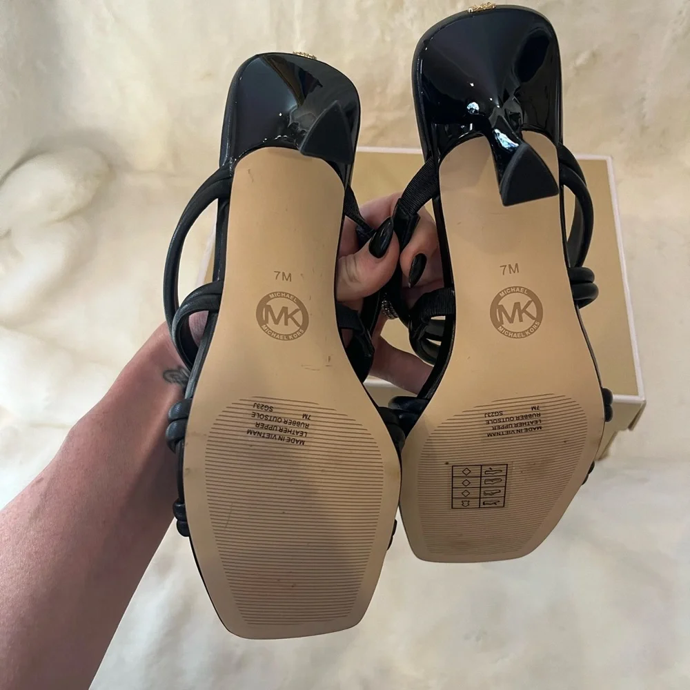 NIB Michael Michael Kors Corrine Elegant Leather Sandal Heel